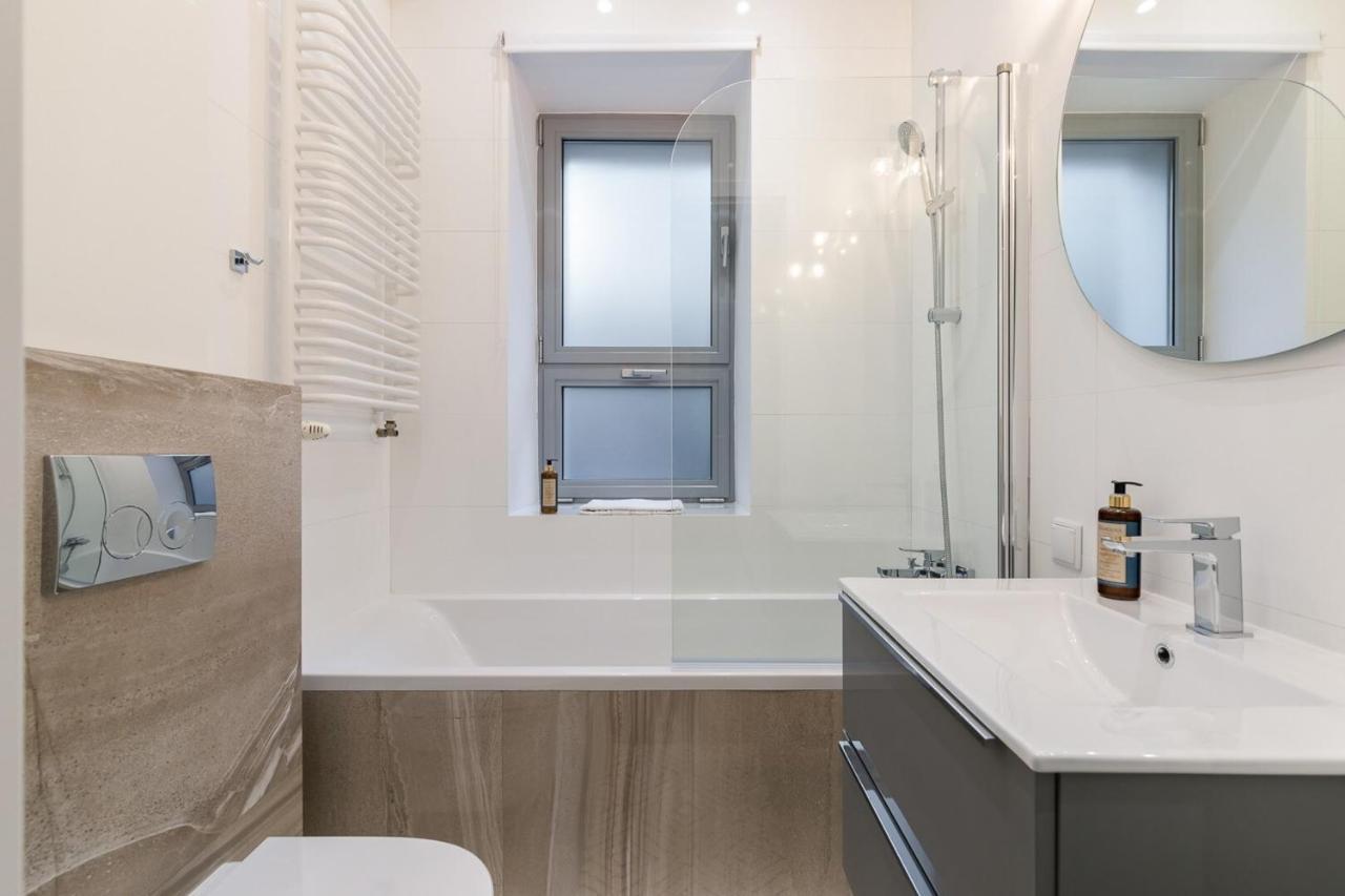 Twarda 14 - Elegant Apartment By Noclegi Renters Βαρσοβία Εξωτερικό φωτογραφία